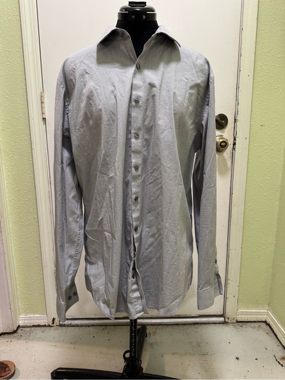 Kenneth Cole Light Gray Men's Long-Sleeve Dress Shirt